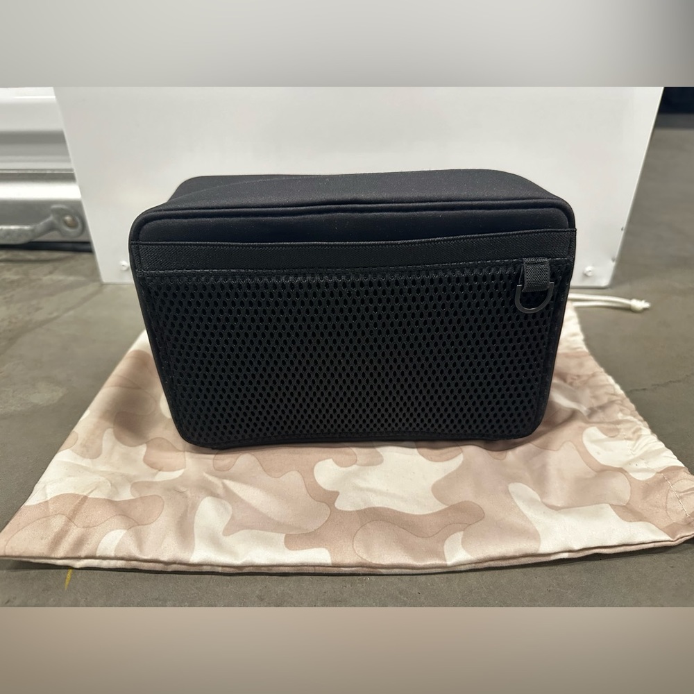 Dagne Dover Arlo Neoprene Tech Organizer, Large, Onyx, 2.7 L